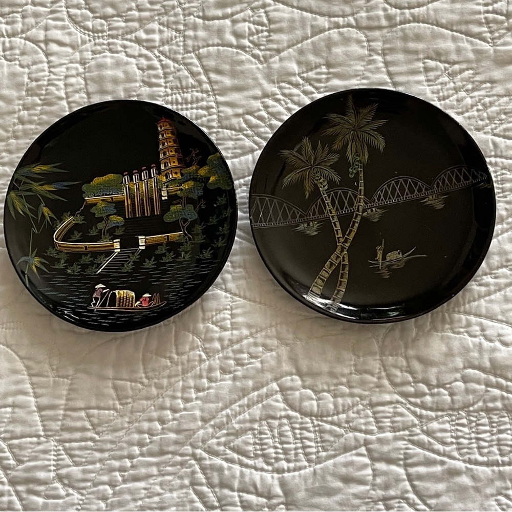 Vintage MCM Japanese Lacquerware Plates 6" Set of 2 Black